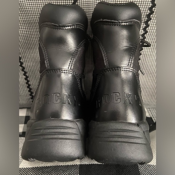 Men’s Rocky Fort Hood waterproof leather lace-up boot. Non-metallic stabilizer. main image 10